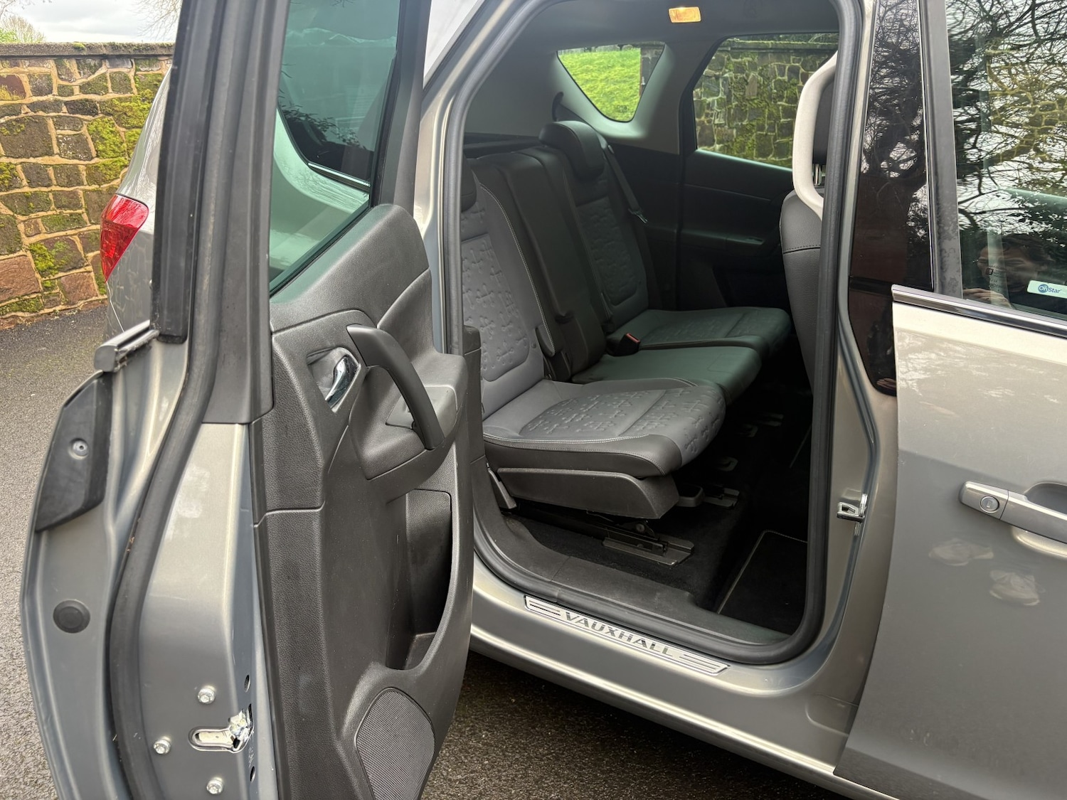 Used Vauxhall Meriva 2015 for sale - 77694305: Photo 14