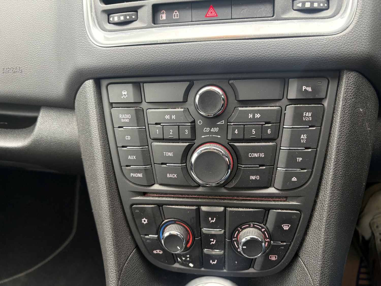 Used Vauxhall Meriva 2015 for sale - 77694305: Photo 21