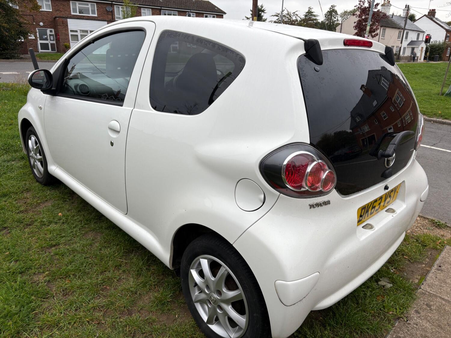 Used Toyota AYGO 2013 for sale - 76670800: Photo 3