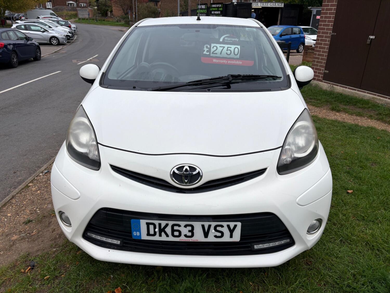 Used Toyota AYGO 2013 for sale - 76670800: Photo 4