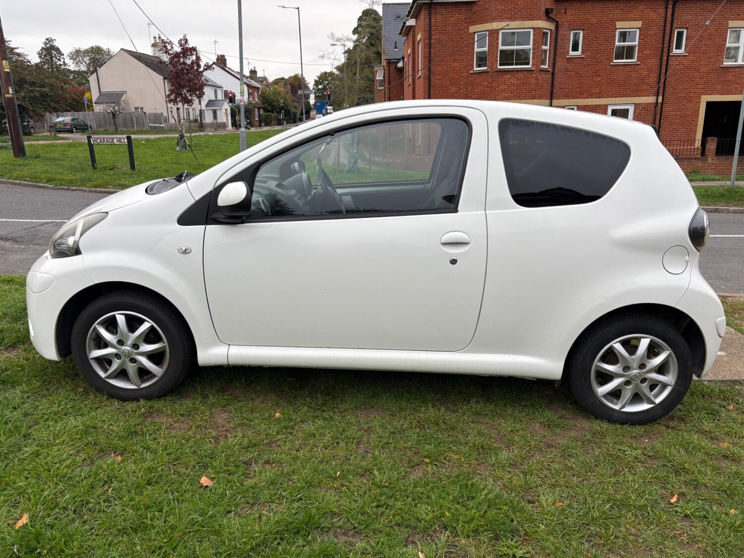 Used Toyota AYGO 2013 for sale - 76670800: Photo 5