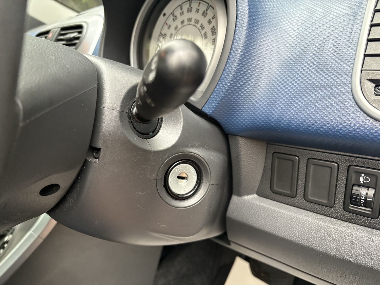 Used Vauxhall Agila 2014 for sale - 76670807: Photo 25