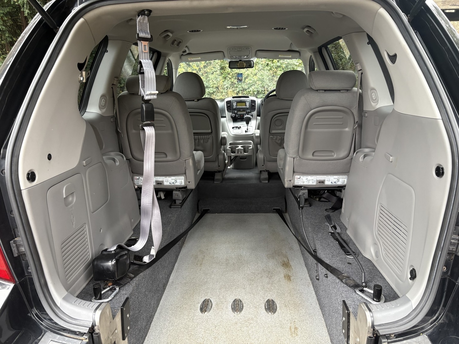 Used Kia Sedona 2011 for sale - 76670812: Photo 11