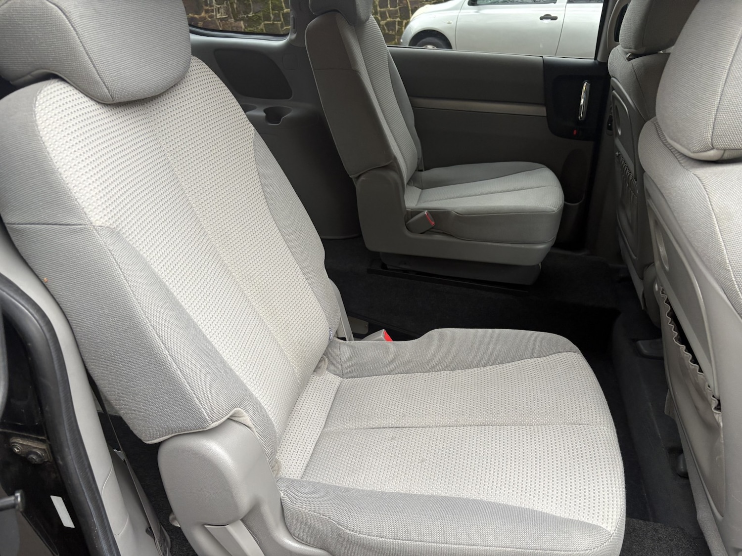 Used Kia Sedona 2011 for sale - 76670812: Photo 16