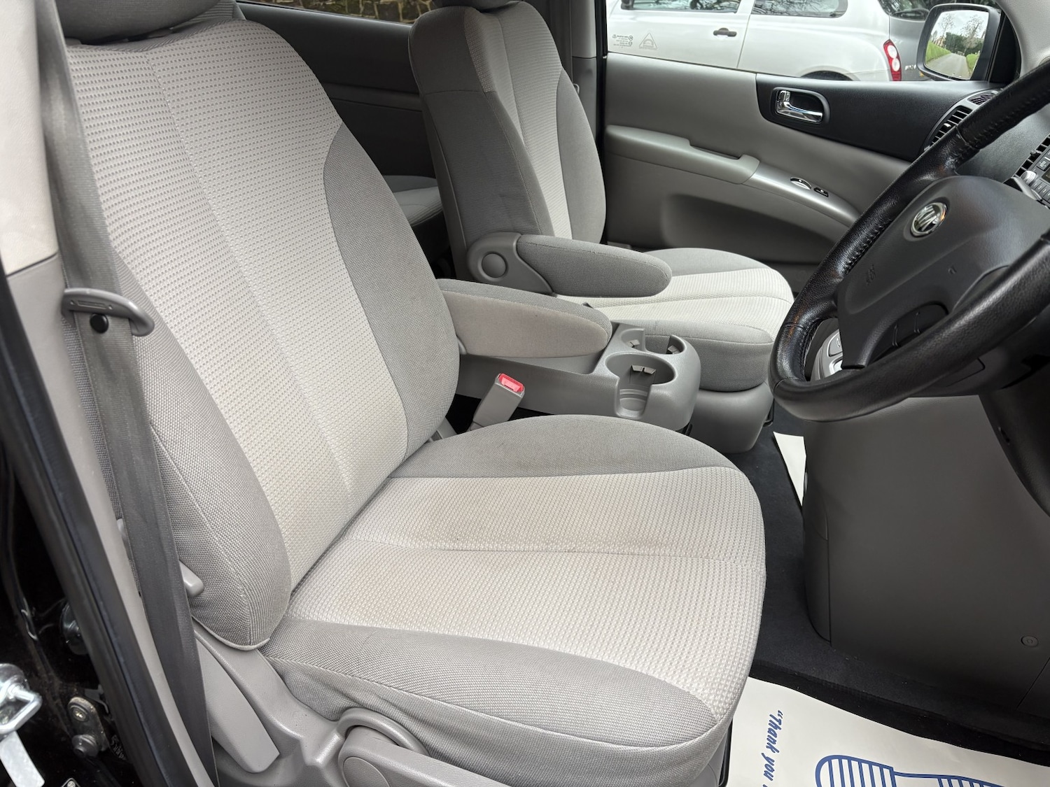 Used Kia Sedona 2011 for sale - 76670812: Photo 24