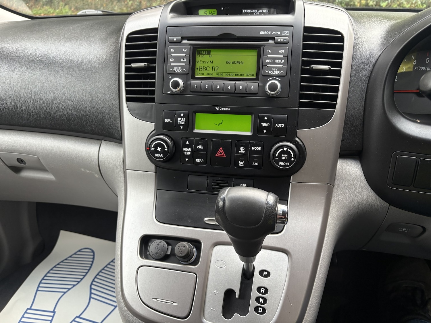 Used Kia Sedona 2011 for sale - 76670812: Photo 37