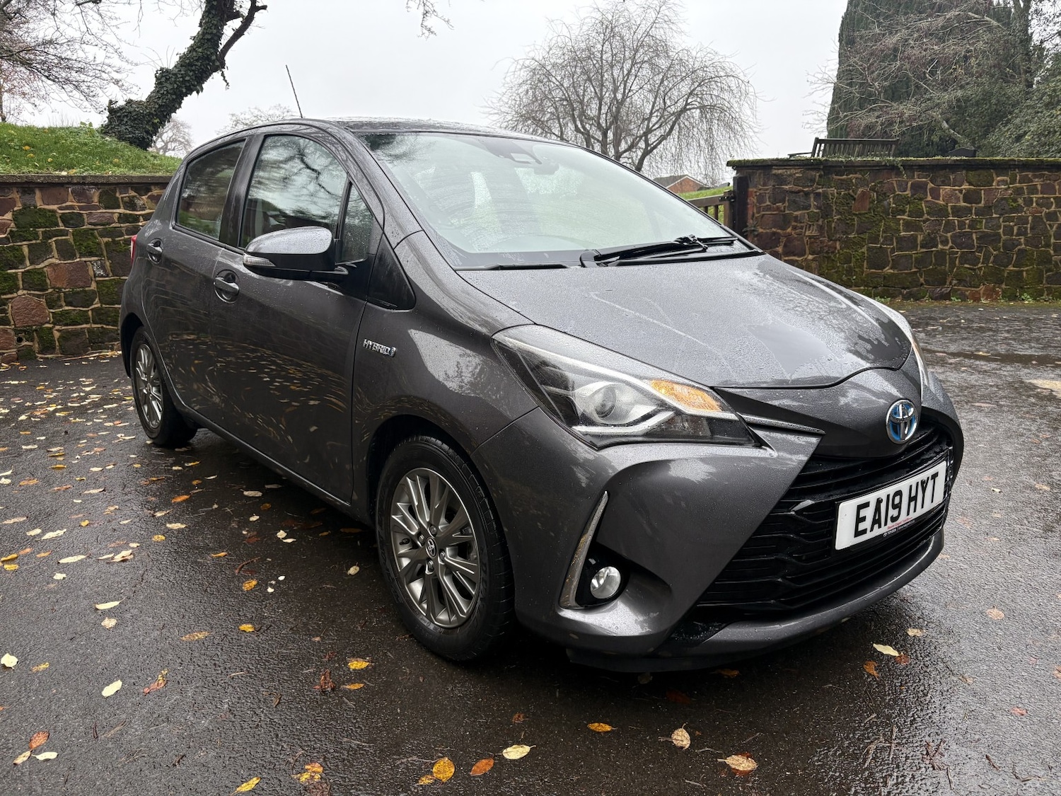 Used Toyota Yaris 2019 for sale - 76855392: Photo 1