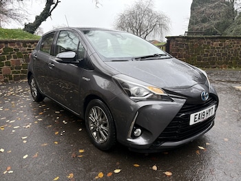 Used Toyota Yaris 2019 for sale - 76855392: Photo