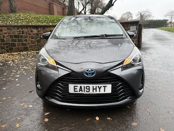Used Toyota Yaris 2019 for sale - 76855392: Photo