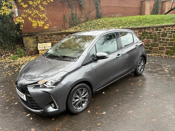 Used Toyota Yaris 2019 for sale - 76855392: Photo