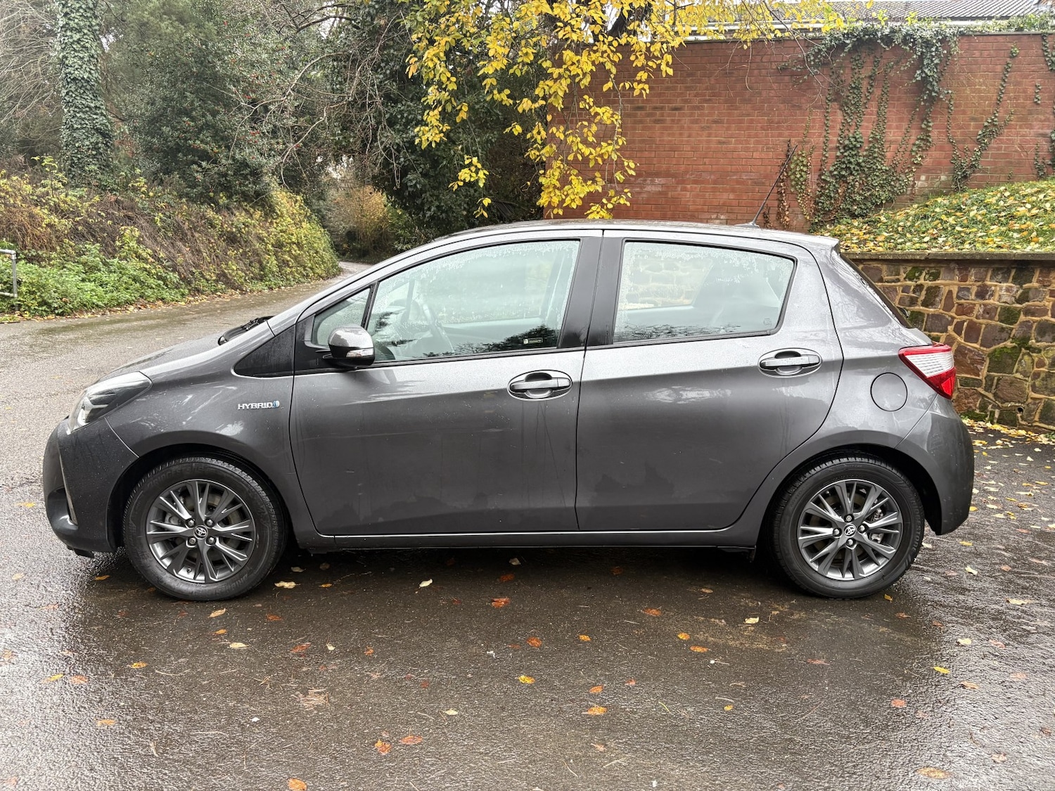 Used Toyota Yaris 2019 for sale - 76855392: Photo 6