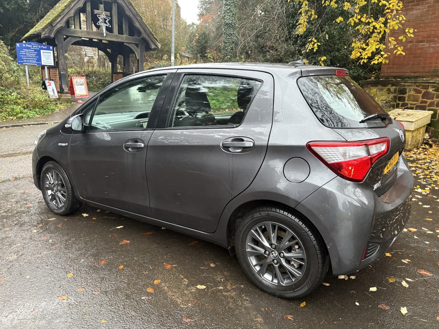 Used Toyota Yaris 2019 for sale - 76855392: Photo 7