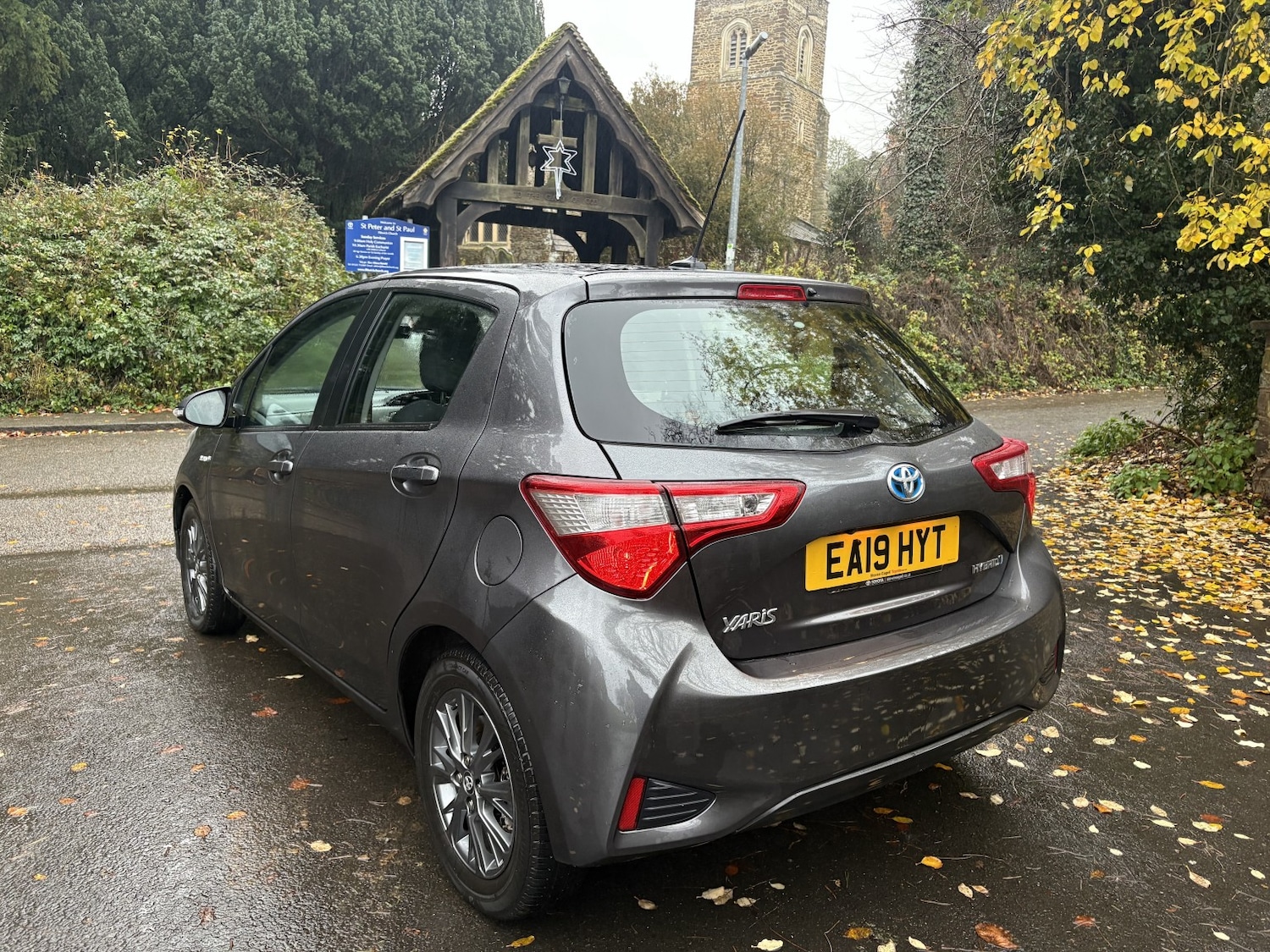 Used Toyota Yaris 2019 for sale - 76855392: Photo 8