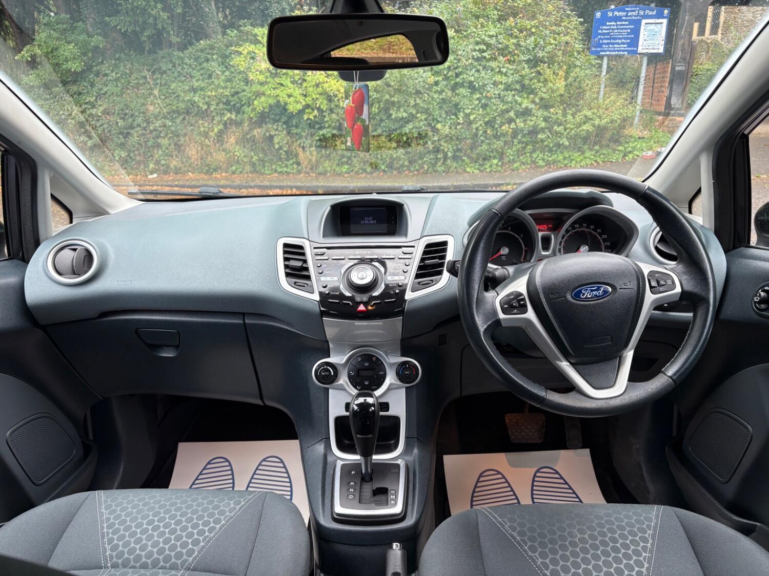 Used Ford Fiesta 2011 for sale - 76670776: Photo 14