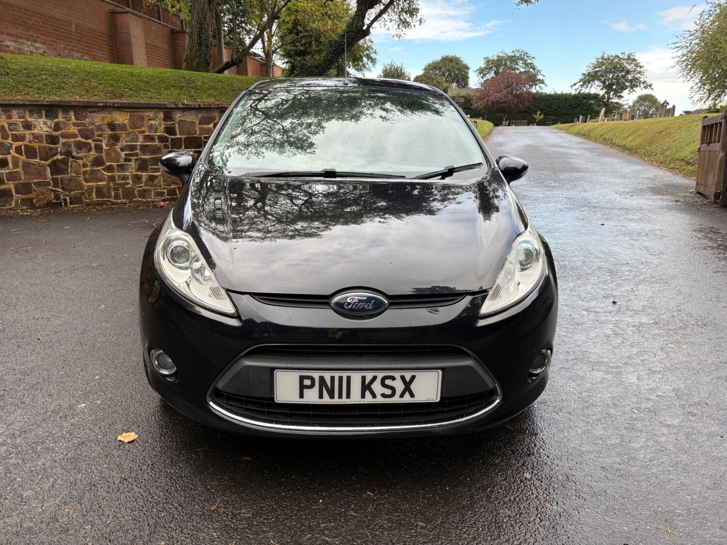 Used Ford Fiesta 2011 for sale - 76670776: Photo 4