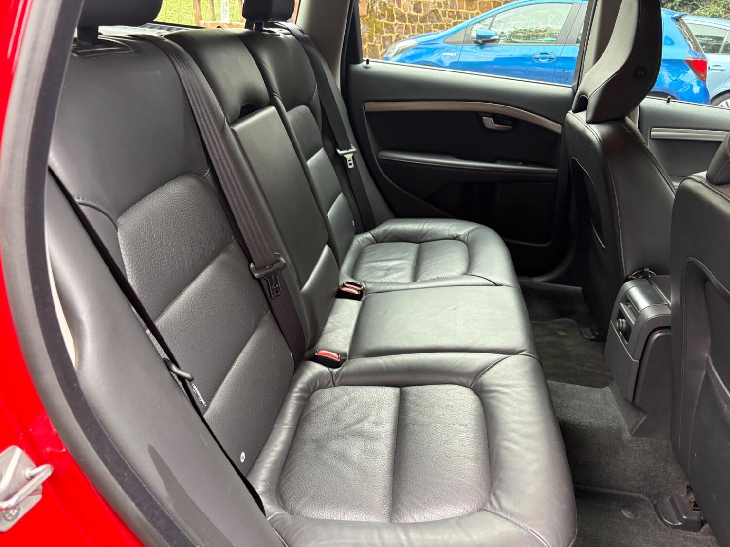 Used Volvo V70 2014 for sale - 77019069: Photo 19