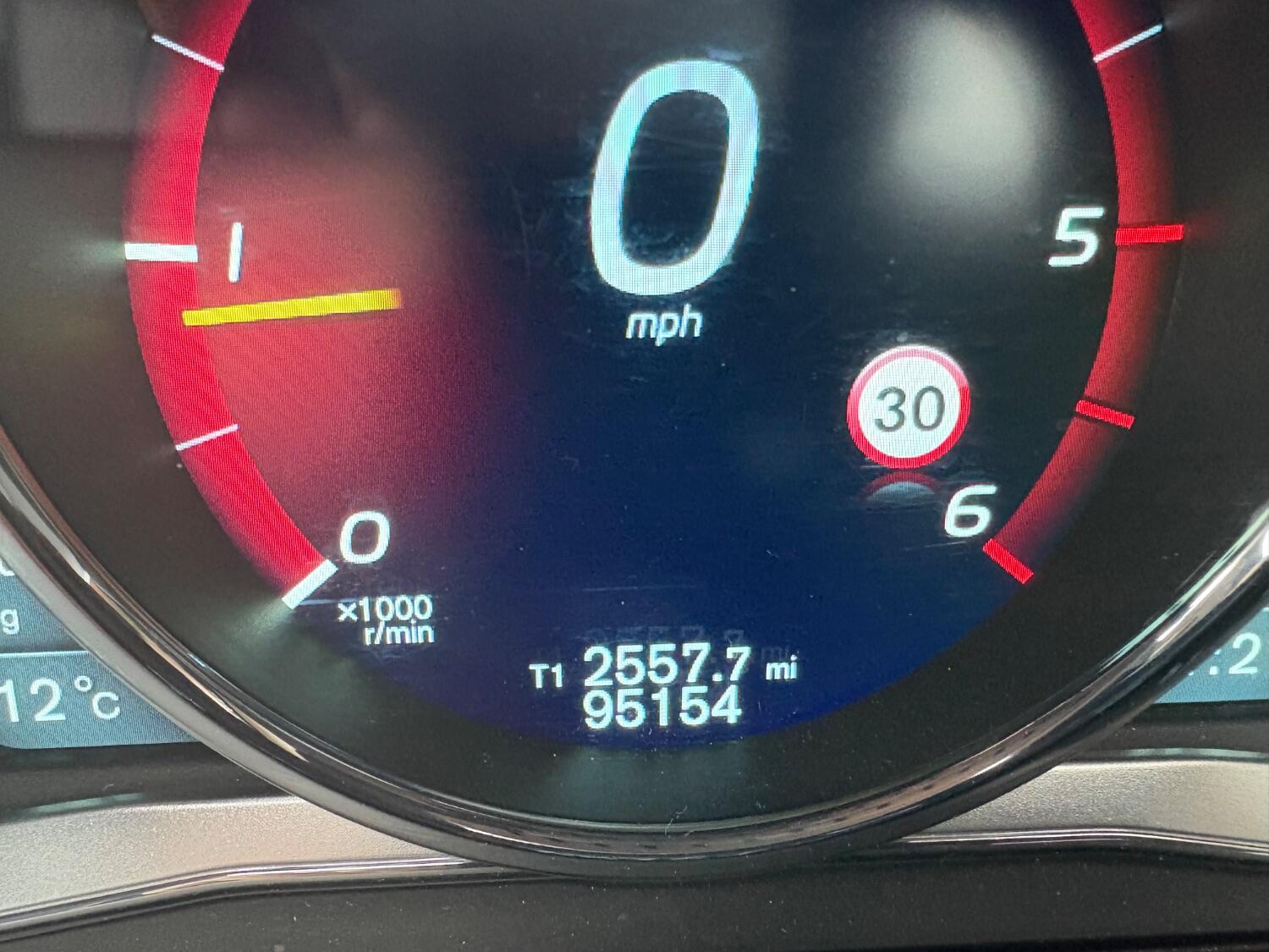 Used Volvo V70 2014 for sale - 77019069: Photo 27