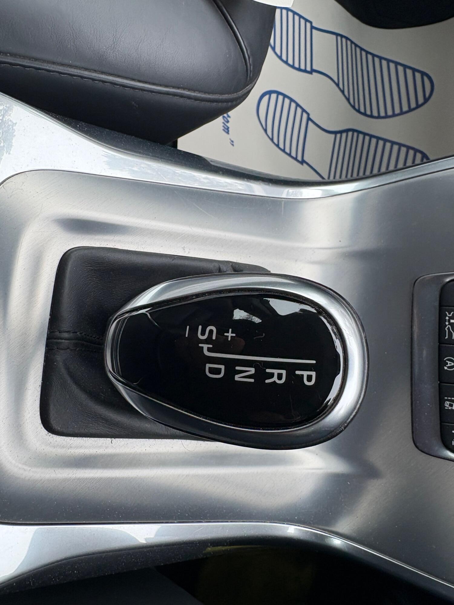 Used Volvo V70 2014 for sale - 77019069: Photo 32