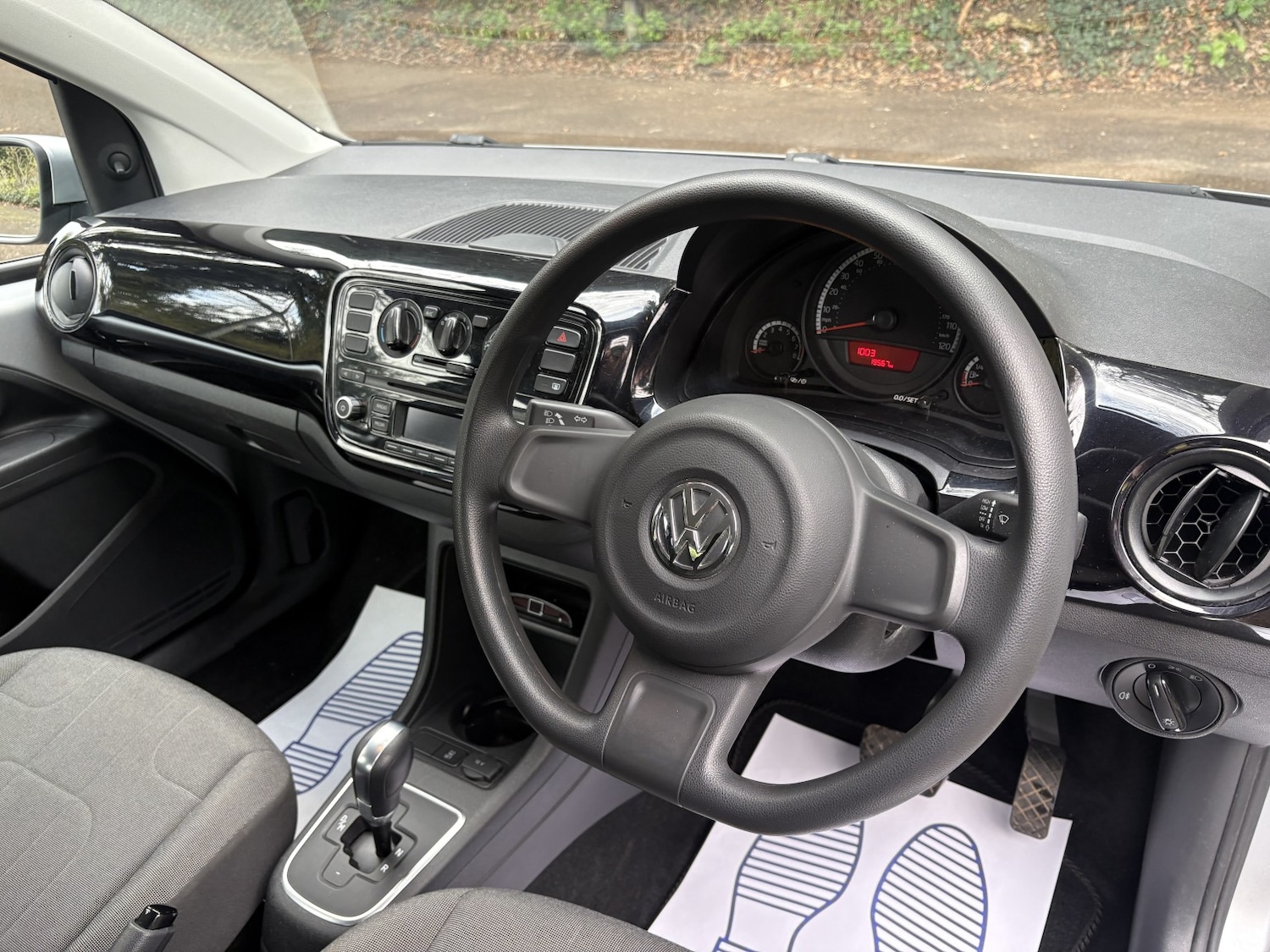 Used Volkswagen up! 2016 for sale - 77915698: Photo 22