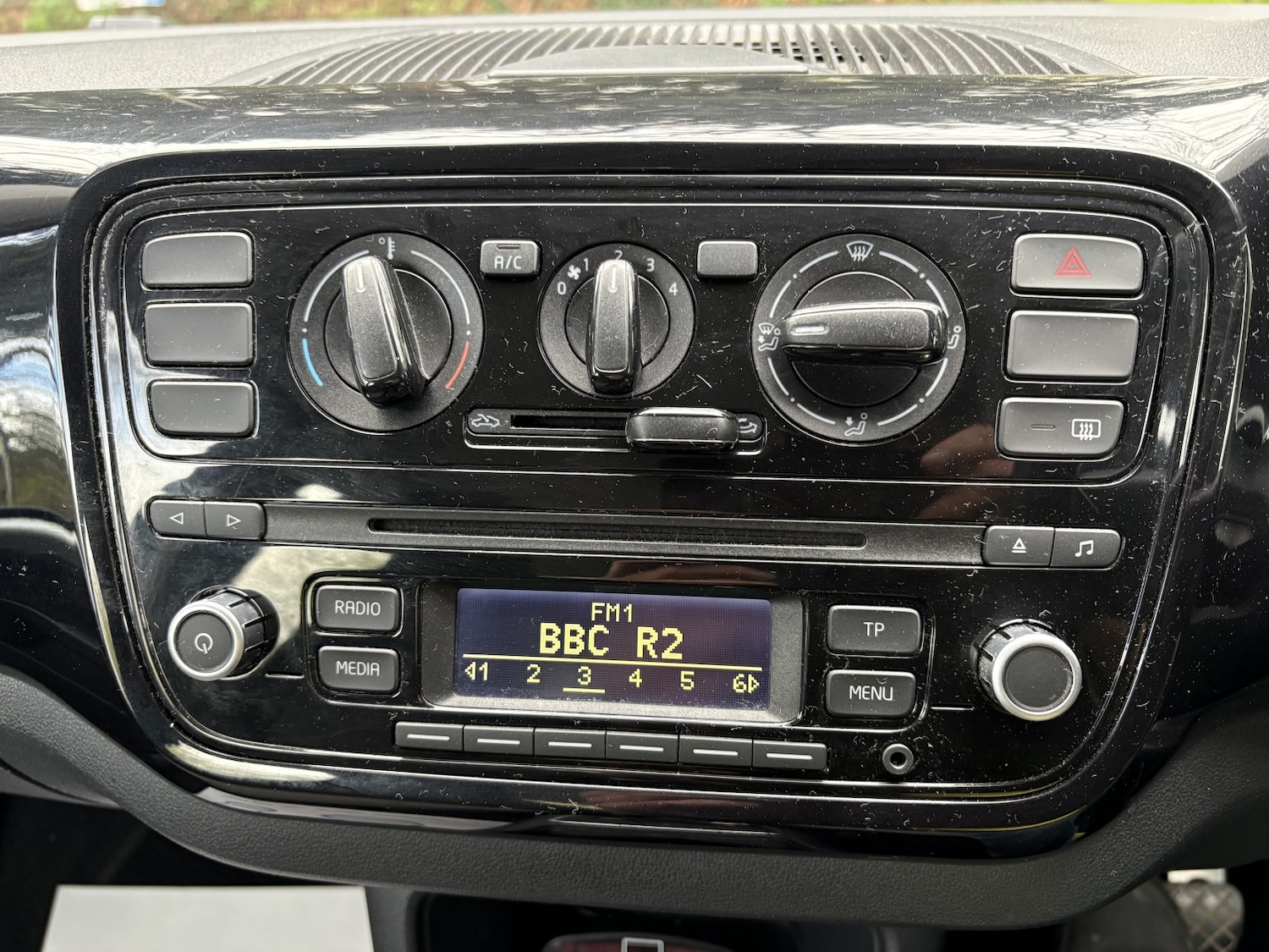 Used Volkswagen up! 2016 for sale - 77915698: Photo 26