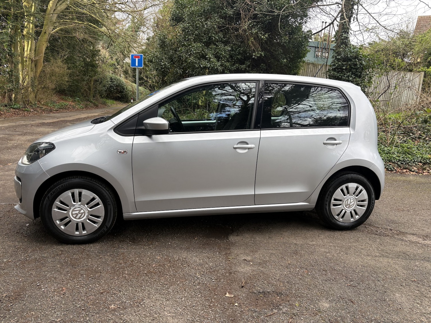 Used Volkswagen up! 2016 for sale - 77915698: Photo 4