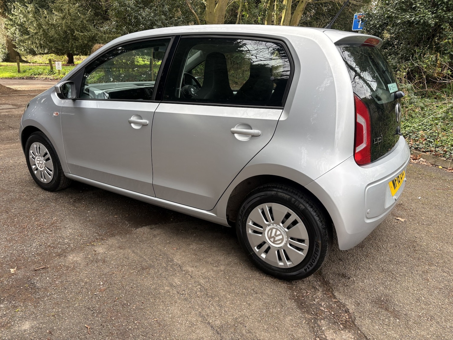 Used Volkswagen up! 2016 for sale - 77915698: Photo 5