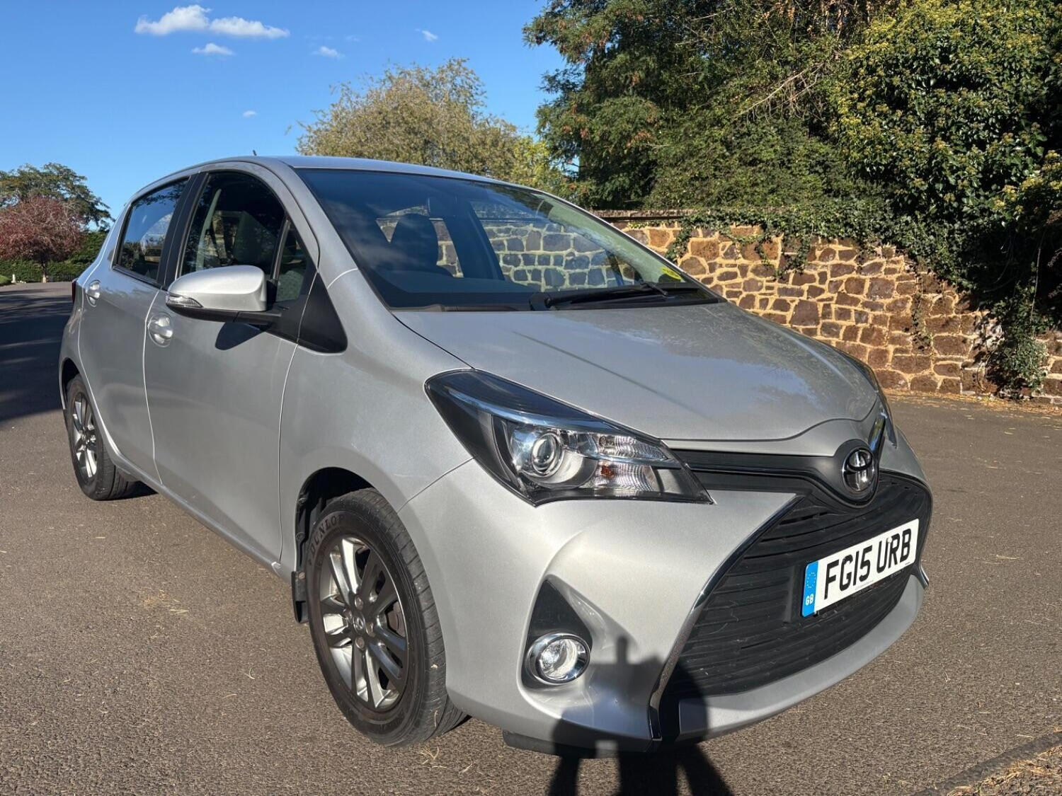 Used Toyota Yaris 2015 for sale - 76670739: Photo 1