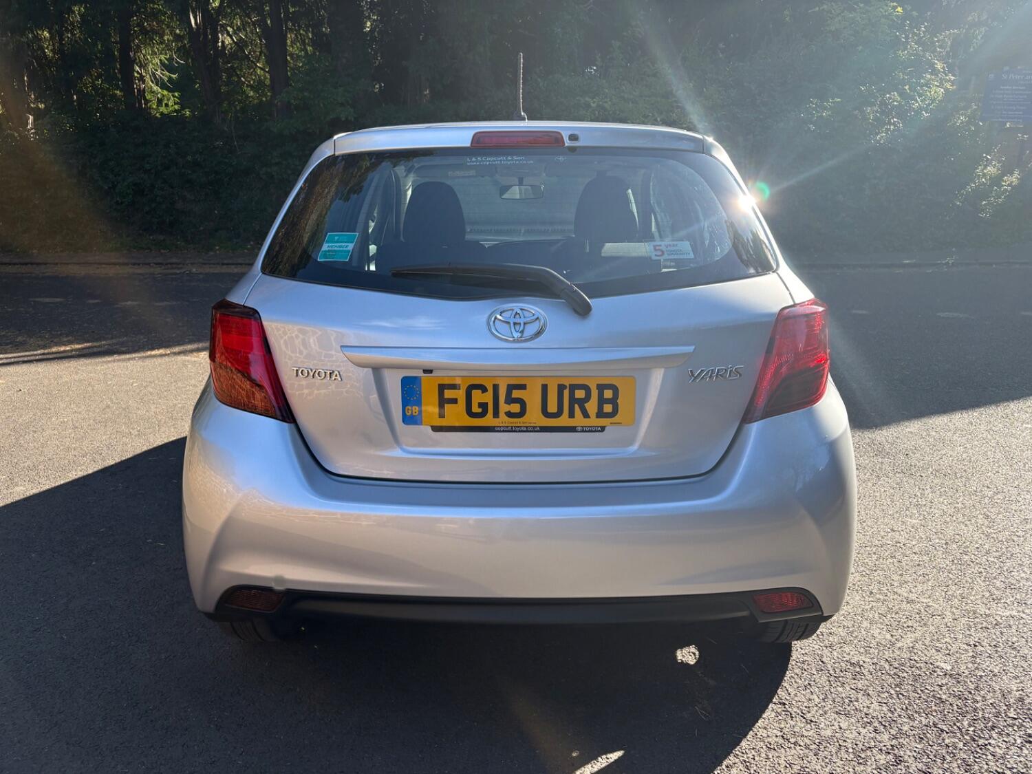 Used Toyota Yaris 2015 for sale - 76670739: Photo 6