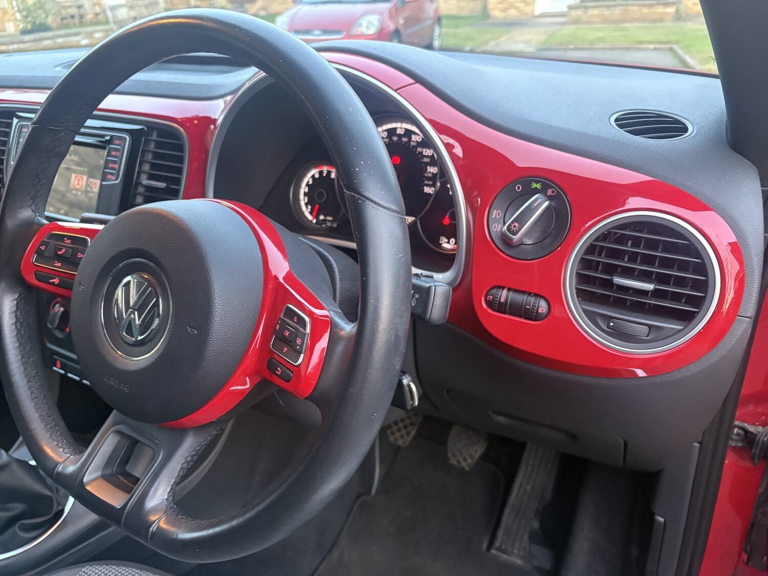 Used Volkswagen Beetle 2016 for sale - 77562524: Photo 19