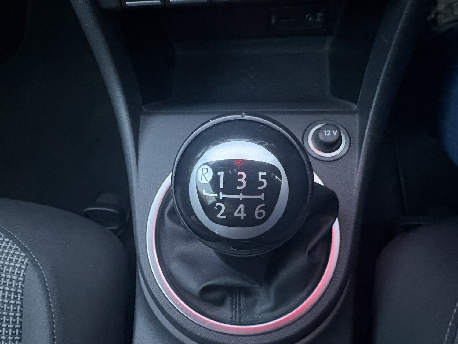 Used Volkswagen Beetle 2016 for sale - 77562524: Photo 23