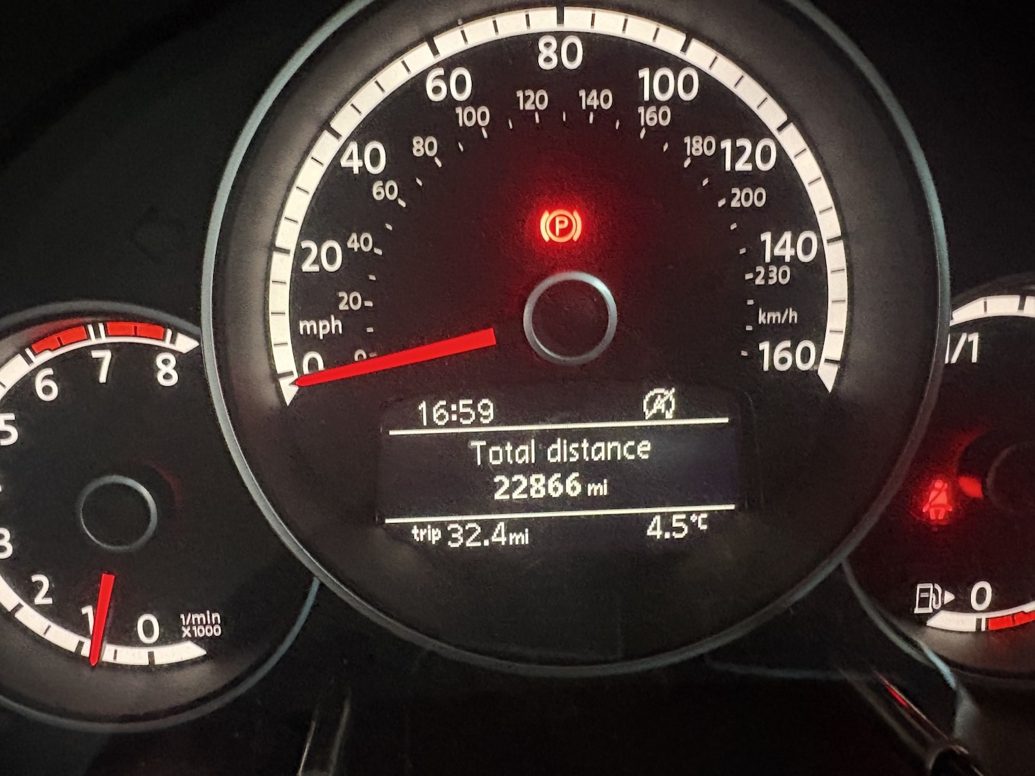 Used Volkswagen Beetle 2016 for sale - 77562524: Photo 26