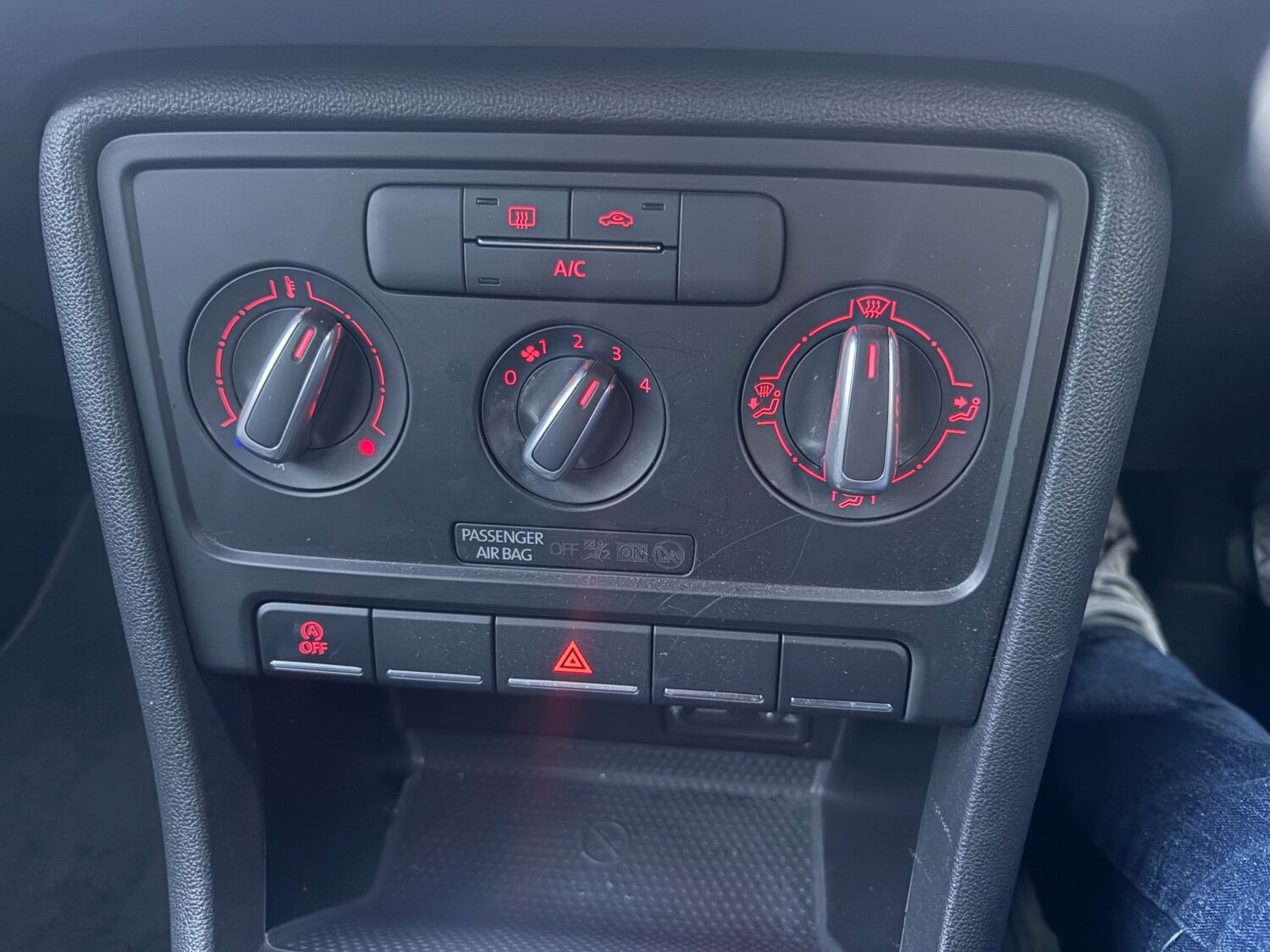 Used Volkswagen Beetle 2016 for sale - 77562524: Photo 27