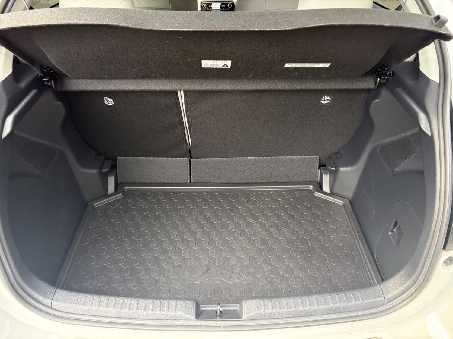 Used Toyota Yaris 2020 for sale - 76670750: Photo 12