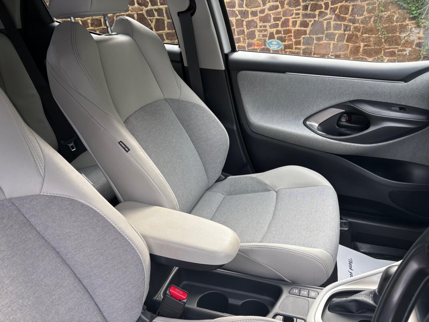 Used Toyota Yaris 2020 for sale - 76670750: Photo 15