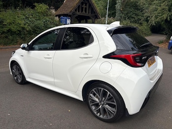 Used Toyota Yaris 2020 for sale - 76670750: Photo