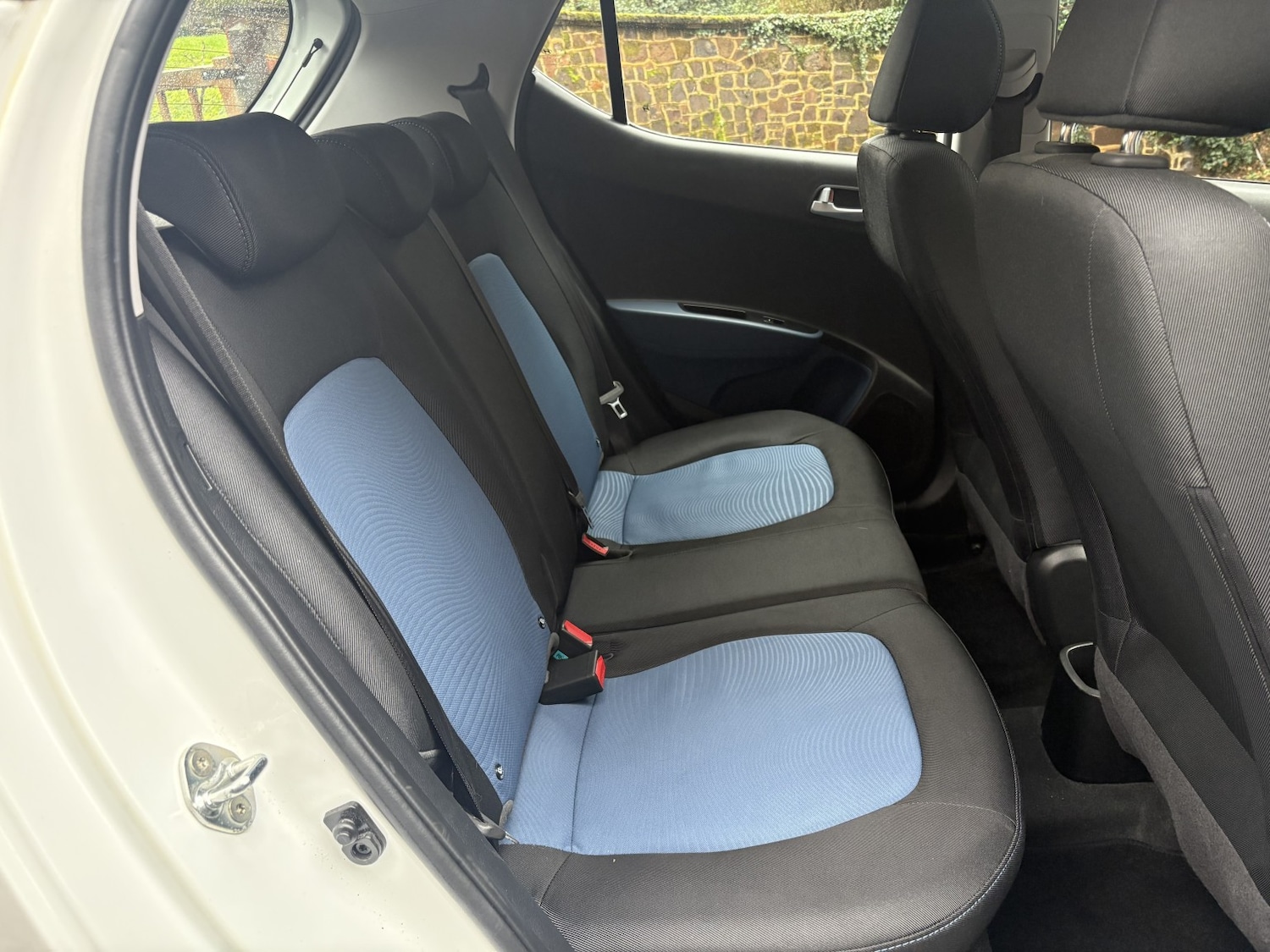 Used Hyundai i10 2016 for sale - 77065705: Photo 24