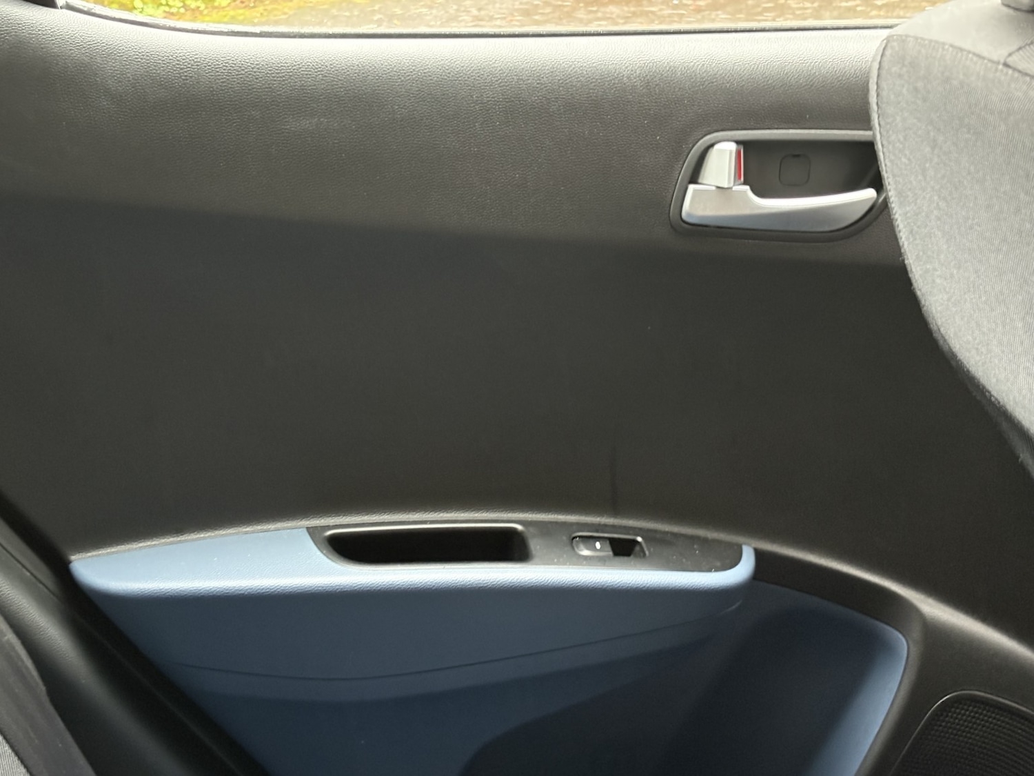 Used Hyundai i10 2016 for sale - 77065705: Photo 28