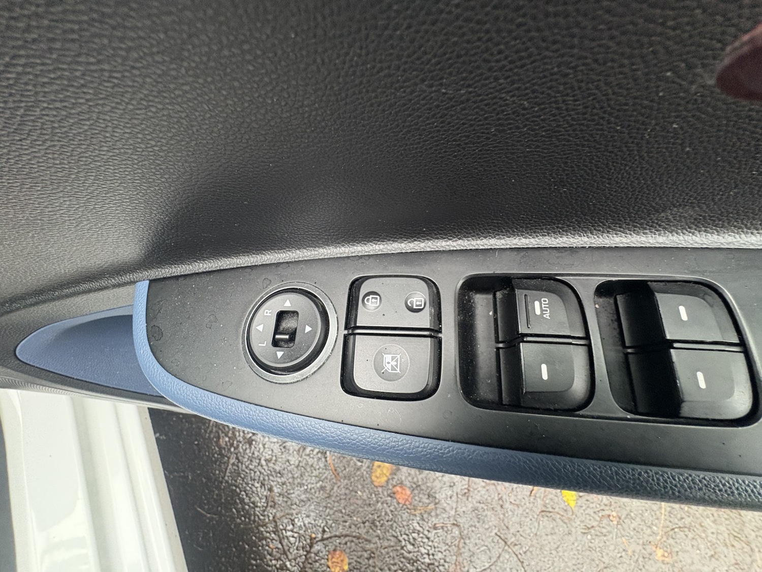 Used Hyundai i10 2016 for sale - 77065705: Photo 30