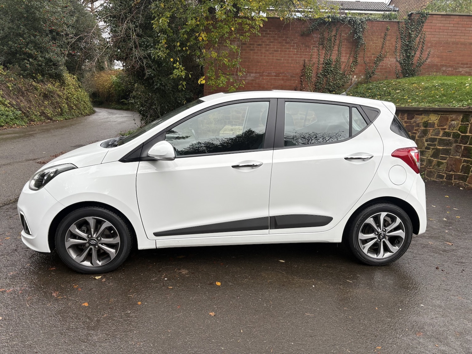 Used Hyundai i10 2016 for sale - 77065705: Photo 4
