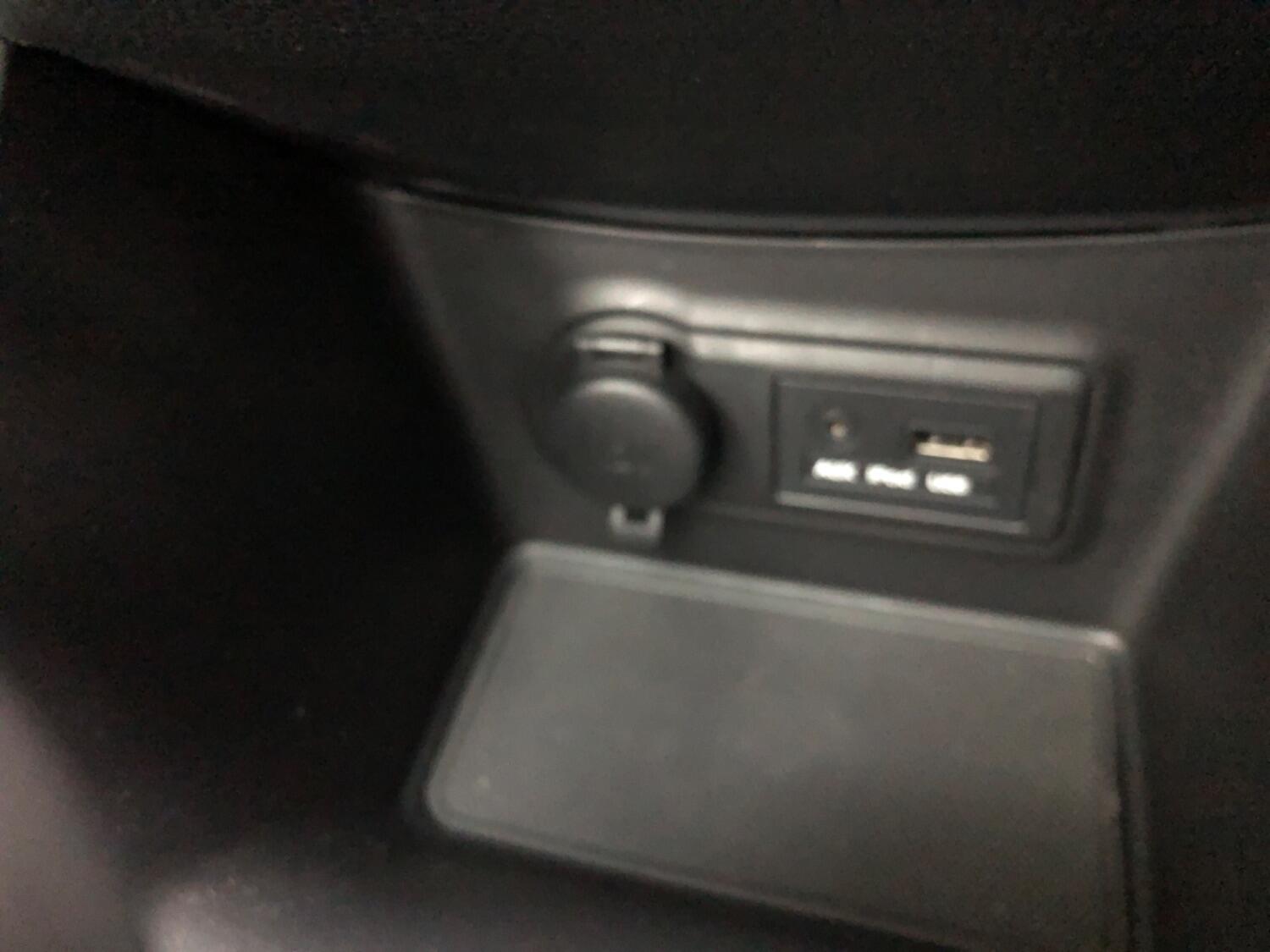 Used Kia Venga 2013 for sale - 76656274: Photo 32