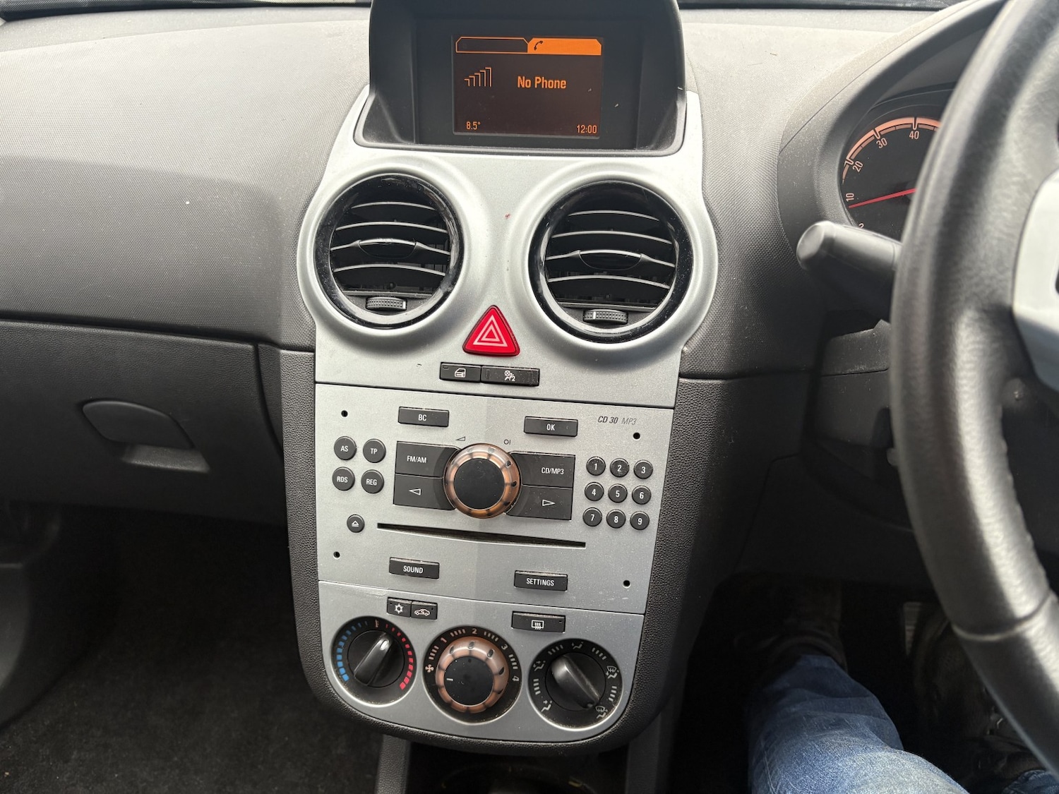 Used Vauxhall Corsa 2012 for sale - 77220495: Photo 18