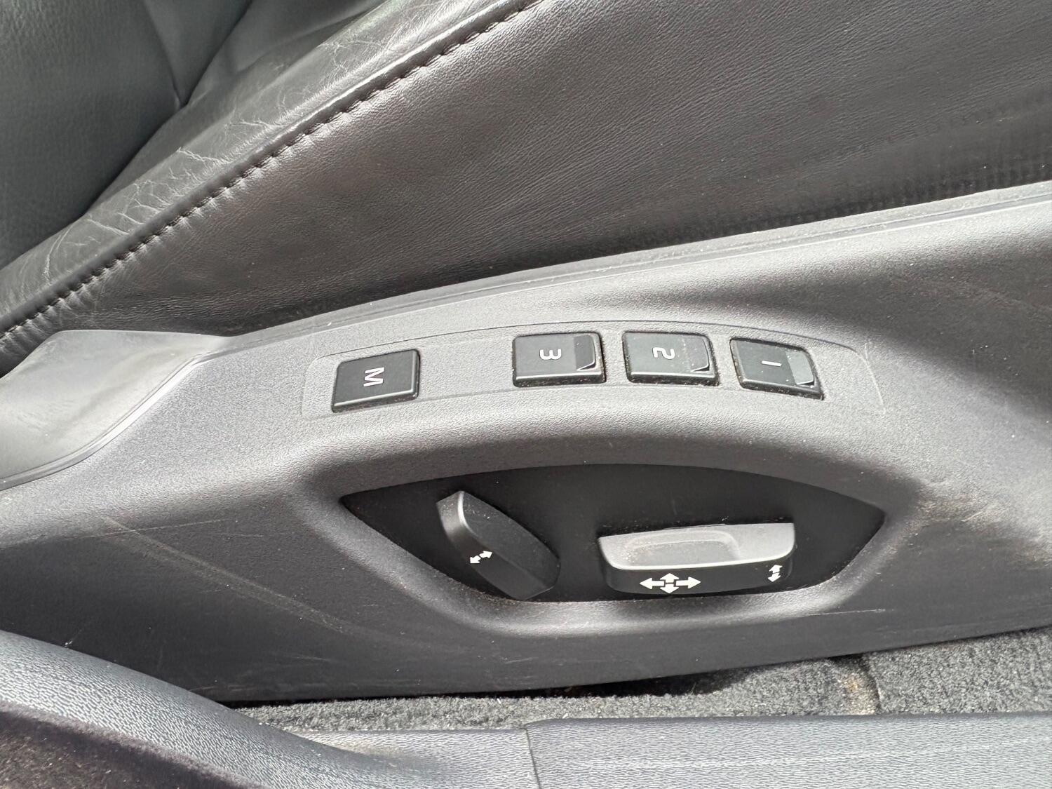 Used Volvo V70 2014 for sale - 76670799: Photo 24