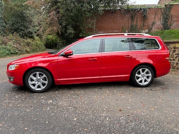 Used Volvo V70 2014 for sale - 76670799: Photo