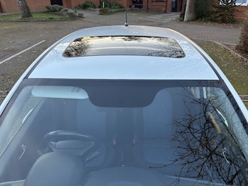 Used Hyundai i10 2016 for sale - 76670751: Photo