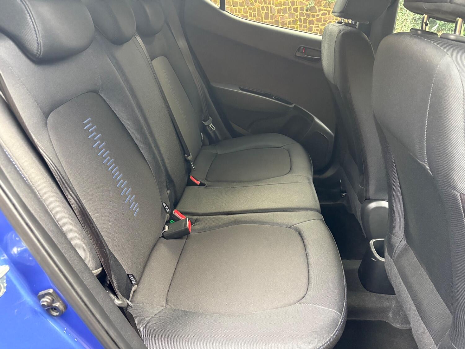 Used Hyundai i10 2018 for sale - 76670806: Photo 13