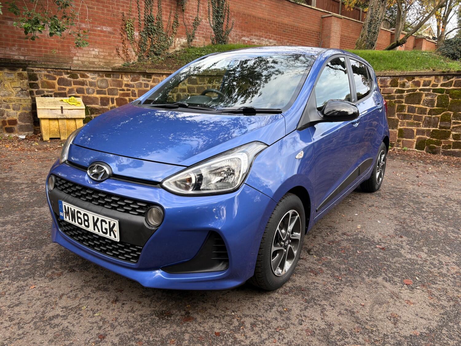 Used Hyundai i10 2018 for sale - 76670806: Photo 2