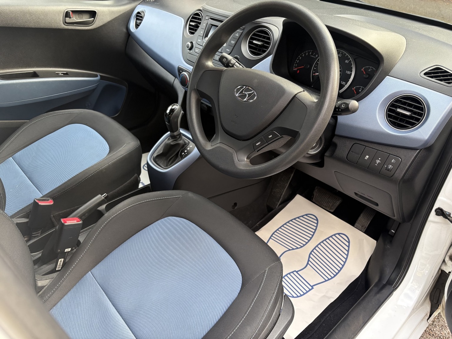 Used Hyundai i10 2015 for sale - 77189318: Photo 16