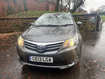 Used Toyota Avensis 2013 for sale - 76982726: Photo