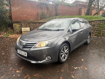 Used Toyota Avensis 2013 for sale - 76982726: Photo