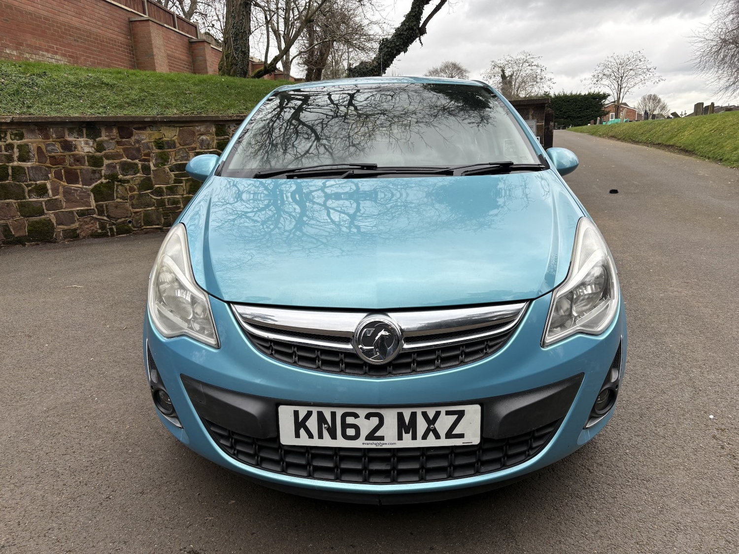 Used Vauxhall Corsa 2012 for sale - 77681773: Photo 2